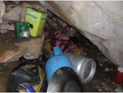 Kulp Kırsalında Teröristlere Ait Yaşam Malzemeleri Ele Geçirildi