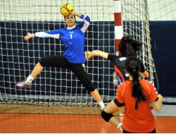 Sakızoğlu 1960 Sümerspor, Uşak Ultraaslan Spor Kulübü'nü 40-25 Yendi