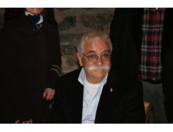 Kırca'dan Kendisini Mahkemeye Veren Sanatçılara: Tüh Allah Cezanızı Versin