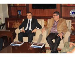 Sarıkamış’ta 10 Bini Aşan İnsan Seli Şehitler İçin Yürüdü