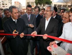 Bülent Arınç Rodimood Mağazasını Açtı