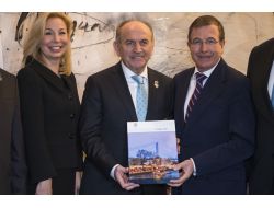 İstanbul 2020'nin Tarihi Adaylık Dosyası, Ioc’ye Teslim Edildi!