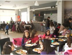 'Ailemle Kahvaltı Yapıyorum' Projesi Kapsamında Velileriyle Kahvaltı Yaptılar