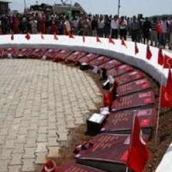 'Evlatlarımızı PKK'ya Kurban Ettiler'