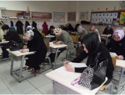 Akansu Koleji’nde Velilere Kitap Okuma Sınavı