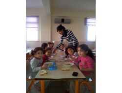 Zeytinköy'ün Çocuklarını Okullu Yapmak İçin Kapı Kapı Dolaşmışlar