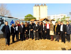 Üniversiteliler Beldeye Çocuk Oyun Alanı Ve Plaj Voleybolu Sahası Kazandırdı