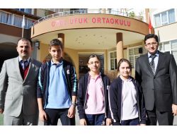 Sbs Denemesinde Ufuk'tan 3 Şampiyon