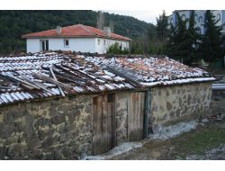 İzmir'in Yüksek Kesimlerine Kar Yağdı