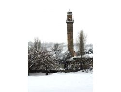 Bitlis’te 300 Köy Yolu Ulaşıma Kapandı