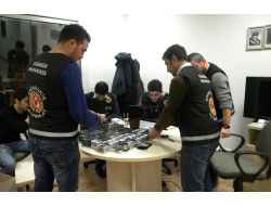 1 Milyon Tl'lik Kaçak Cep Telefonu