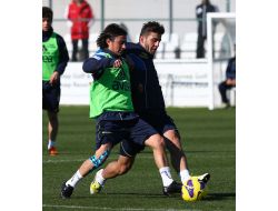 Fenerbahçe, Sabah Saatlerinde Yaptığı Antrenmanla Hazırlıklarını Sürdürdü