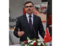 Vali Turhan: Demokrasinin Daha Sağlıklı Yürümesi İçin Basının Rolü Çok Önemli