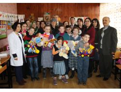 Yaşama Katkı Derneği Engelli Öğrencileri Sevindirdi