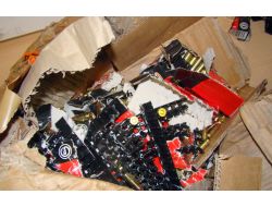 Tır'ların Arasındaki Koliden Mermi Çıktı