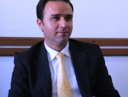 Tatvan Kaymakamı Erkan, Çalışan Gazeteciler Gününü Kutladı