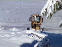 Denizli Özel İdaresi Karla Mücadele İçin 24 Saat Çalışıyor