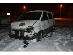 Zincirleme Kazada 8 Kişi Yaralandı