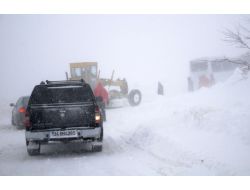 Kar Sebebiyle 399 Köy Yolu Ulaşıma Kapandı