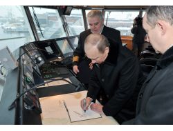 Putin: Rusya Dünyanın En Büyük Nükleer Buzkıran Filosuna Sahip