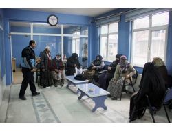 Iğdır'da Zabıtalar Dilencilere Göz Açtırmıyor