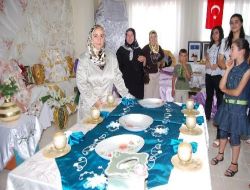Kursiyerlerin El İşi Göz Nuru Sergiye Çıktı