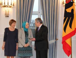 Gauck Halkı Ve Devletin Zirvesini Bir Araya Getirdi