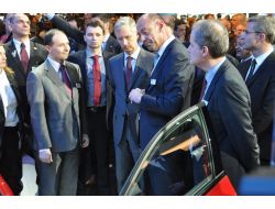 Autoshow Fuarı, Etek Boyu Tartışması Gölgesinde Açıldı