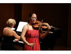 Veriko Tchumburidze, İlk Resitalini Parlayan Yıldızlar Serisi'nde Verdi