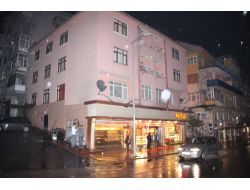 Patlayan Direk Etrafında Enerji Kurumu Yerine Polis Ve Zabıta Önlem Aldı