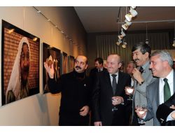 Fotoğraf Kareleri Çin'in Sincan Bölgesini Eskişehir'e Taşıdı