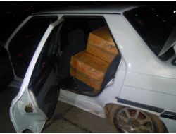 KAÇAN ARAÇTA 30 KİLO ESRAR ÇIKTI