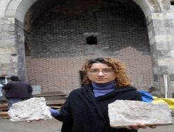 Şifahiye Medresesi'ni Yapan Ustanın El İzi Restorasyon Sırasında Bulundu
