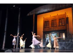 Çalıkuşu Balesi, Bursa'da Sahnelendi