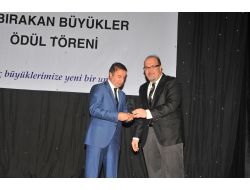 Gökçek’e Uluslararası İz Bırakan Büyükler Onur Ödülü