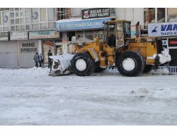 Hakkari'de 60 Köy Yoluna Halen Ulaşım Sağlanamadı
