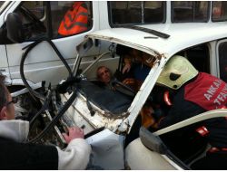 Freni Patlayan Otomobil Zincirleme Kazaya Neden Oldu: 1'i Ağır, 5 Yaralı