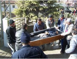 Kepçe Operatörü Yaktığı Ateşten Sızan Gazdan Zehirlendi