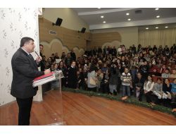 Bornova Belediyesi 300 Genç Kâşife Belge Verdi