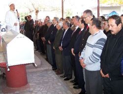 Çatıdan Düşen Kaymakamın Makam Şoförü Defnedildi