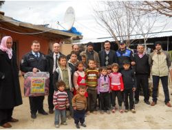 Kumlu Emniyeti'nden Suriyelilere Yardım