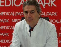 Uzman Doktorlar 'Karın İçi Sıcak Kemoterapi' Yöntemini Tartıştı