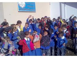 Cumhuriyet İlköğretim'den Van-çatak'taki Arkadaşlarına Yardım