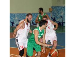 Nefes Kesen Mücadelede Gülen Taraf Belediye Spor Oldu