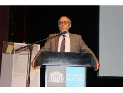 Behramoğlu: "Nazım Hikmet'in Naaşı Ülkesine Getirilmeli"