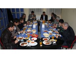 Özel Gönül Koleji, Gazetecilere Akşam Yemeği Verdi