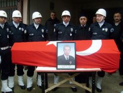 Alkollü Sürücünün Kurbanı Olan Şehit Polis, Toprağa Verildi!