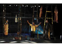 ‘intifada’ Oyunu Antalya’da Sahnelendi