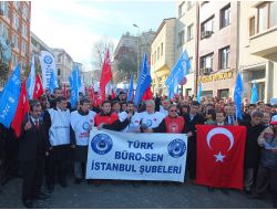 Maaş Zammını Protesto Edip Bordro Yaktılar