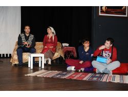 Zabıtalar Tiyatro Sahnesinde